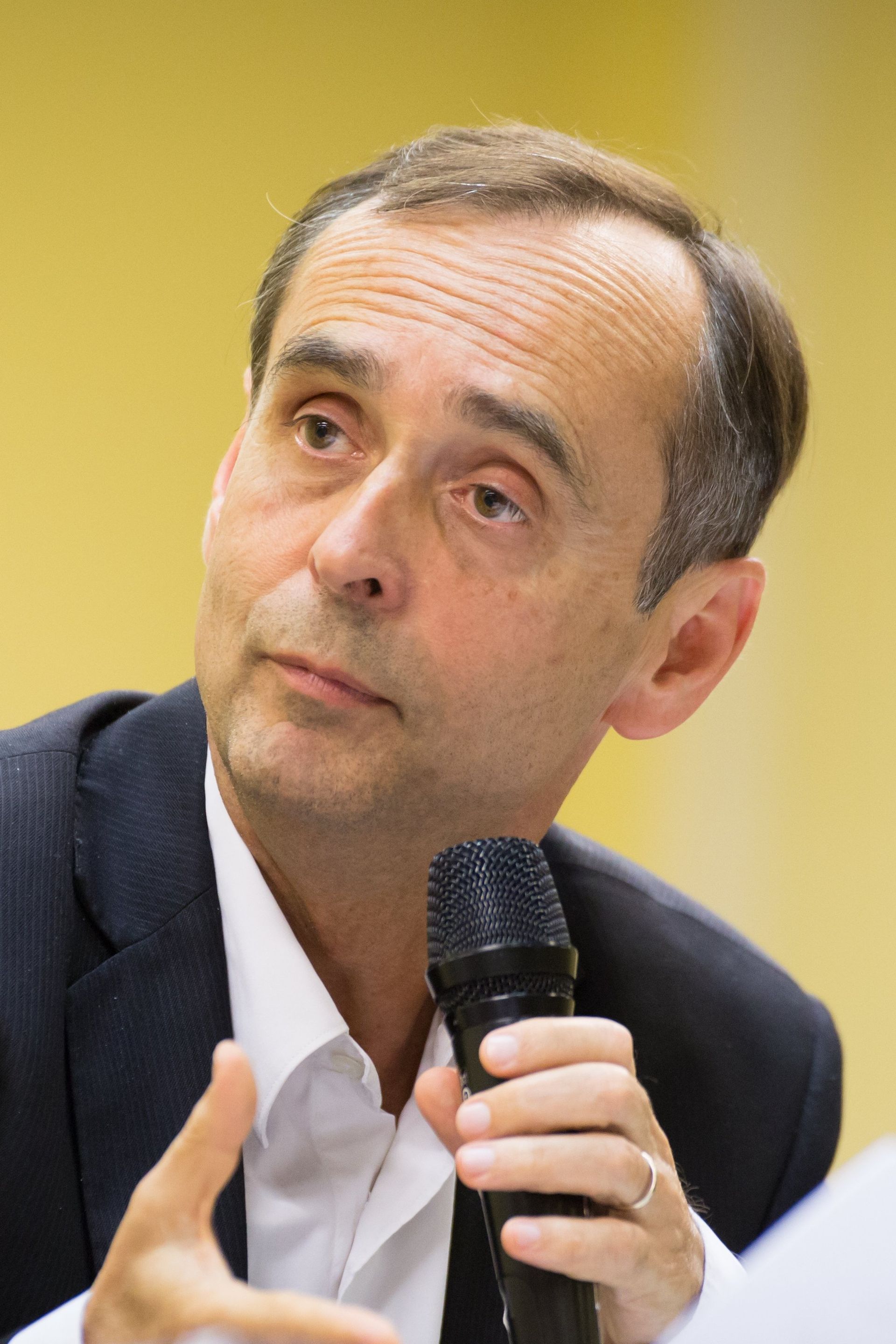 Photo of Robert Ménard