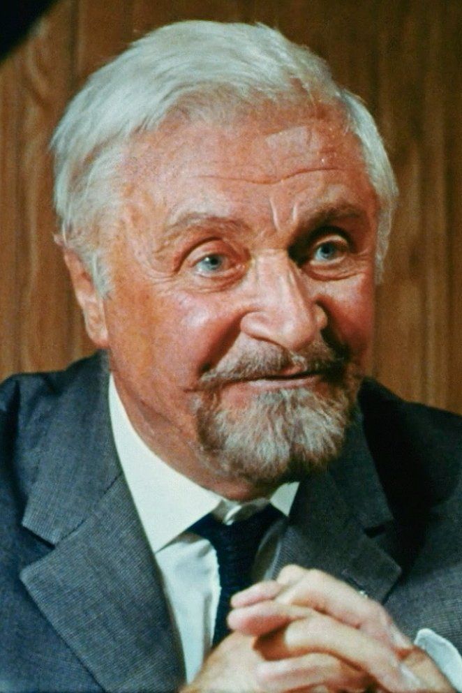 Photo of Alexander Engel