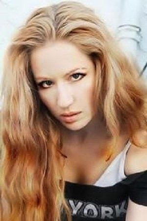 Photo of Tara Cardinal