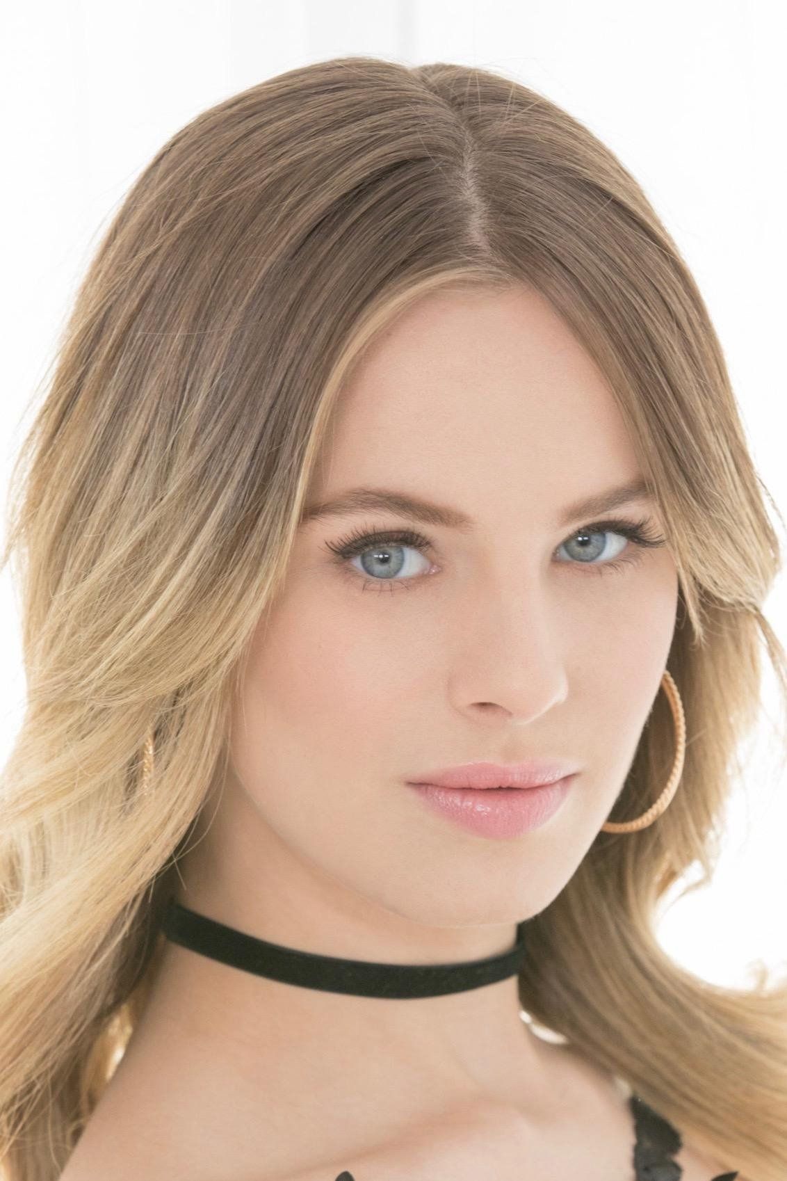 Photo of Jillian Janson