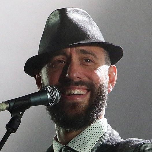 Photo of Charlie Winston