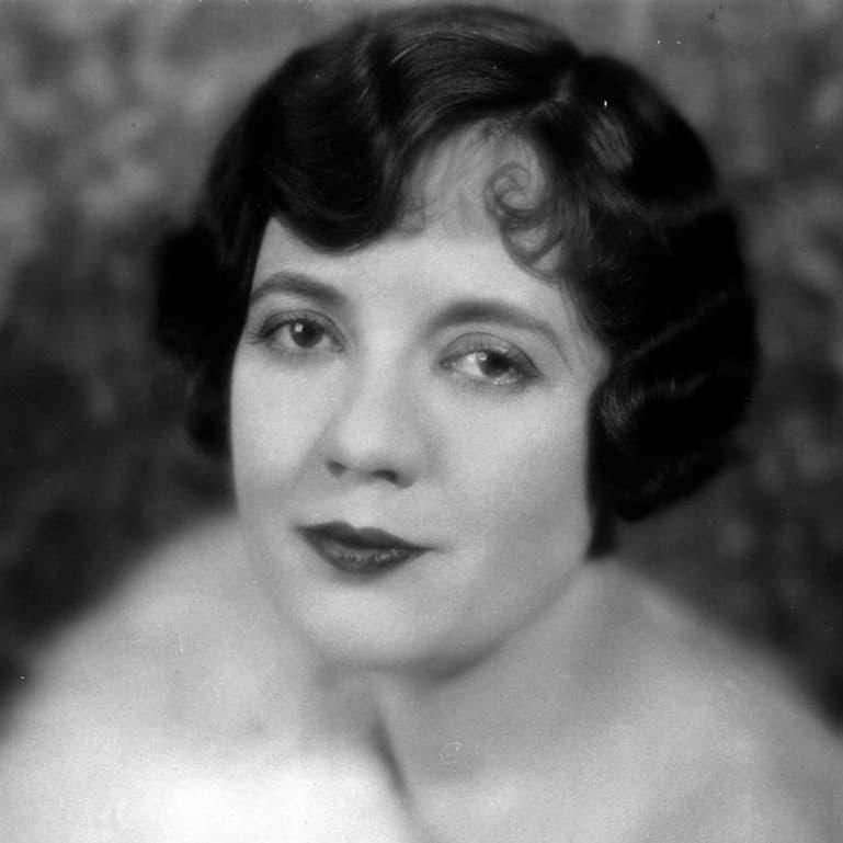 Photo of Lois Wilson