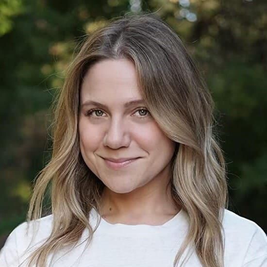 Photo of Lauren Collins