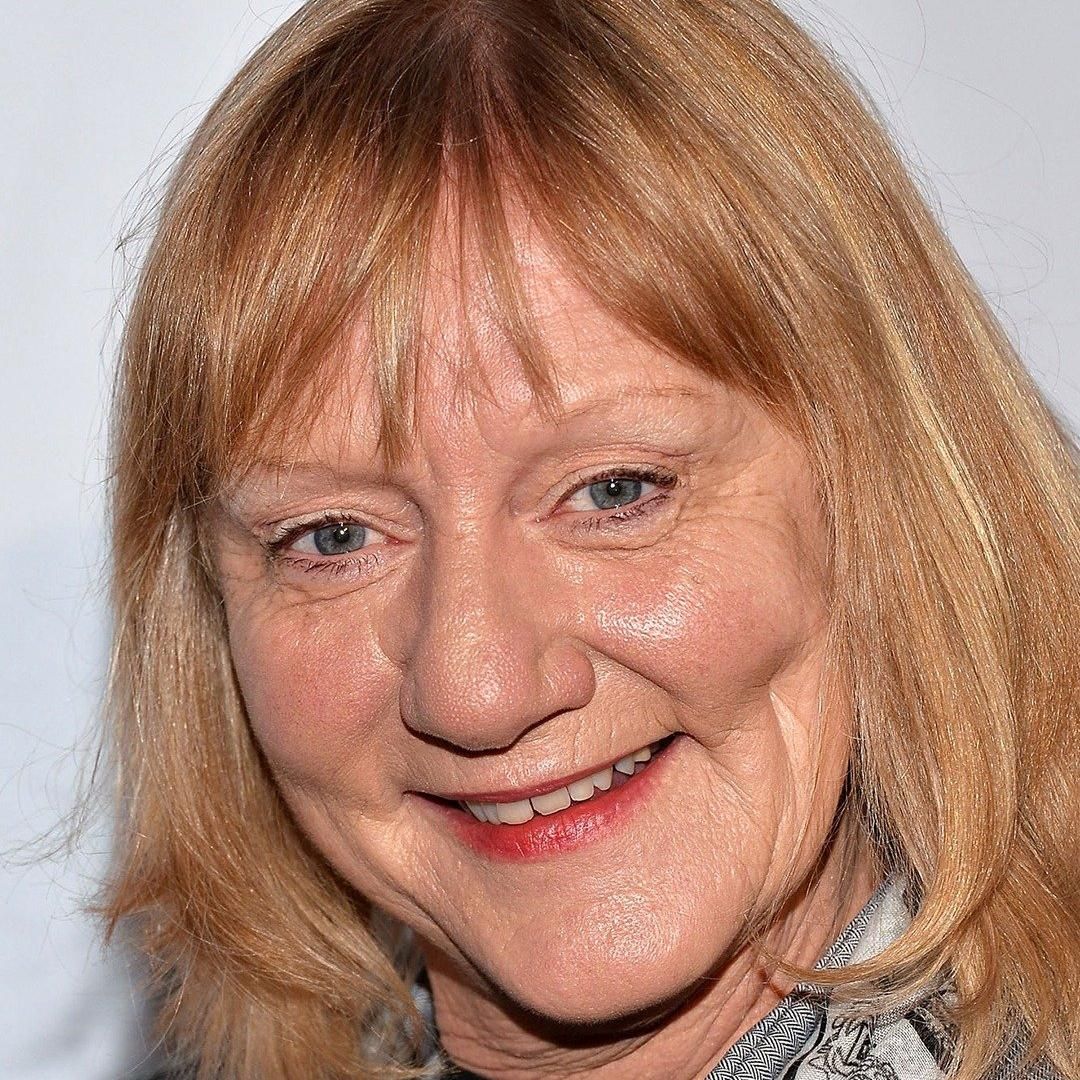 Photo of Deanna Oliver