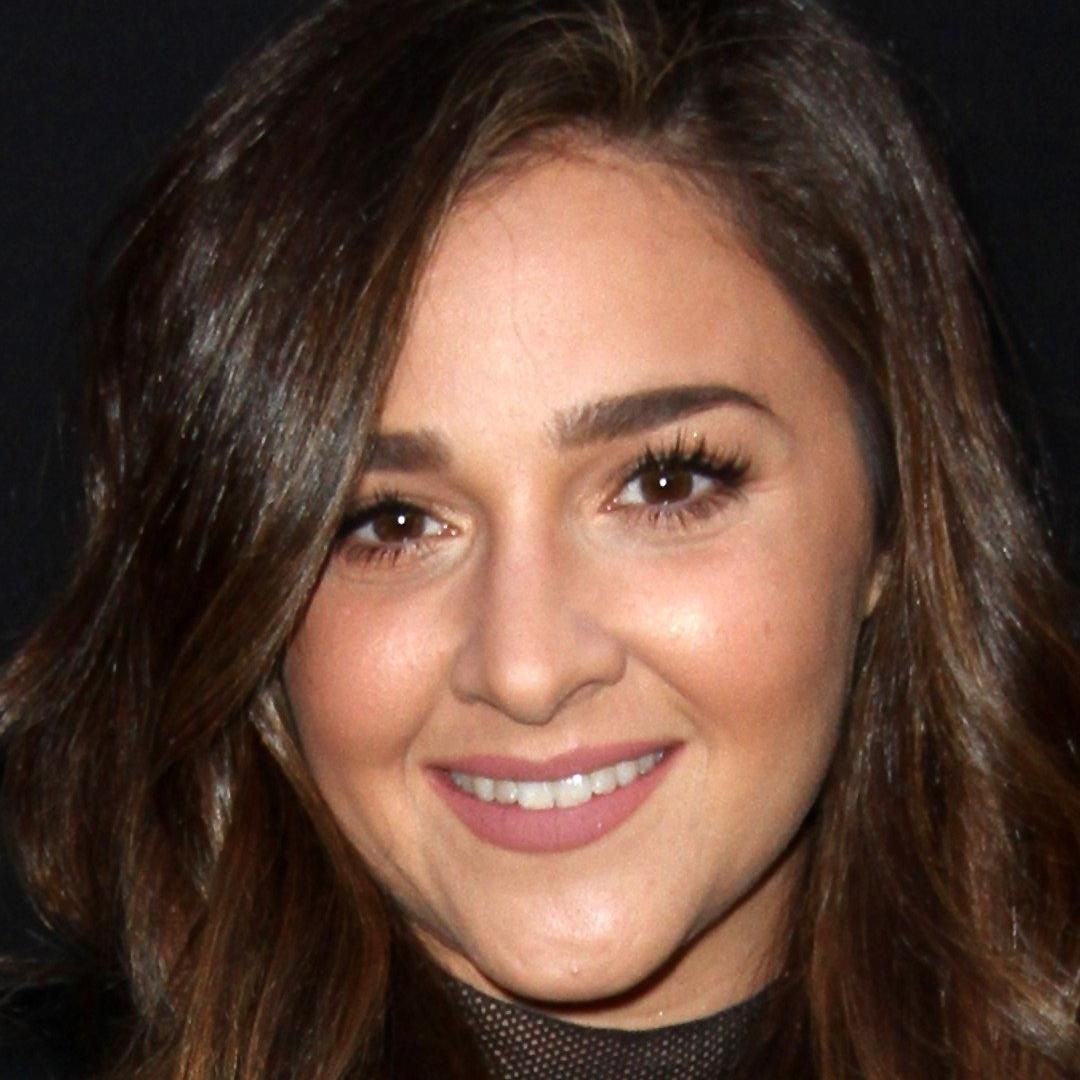 Photo of Alisan Porter