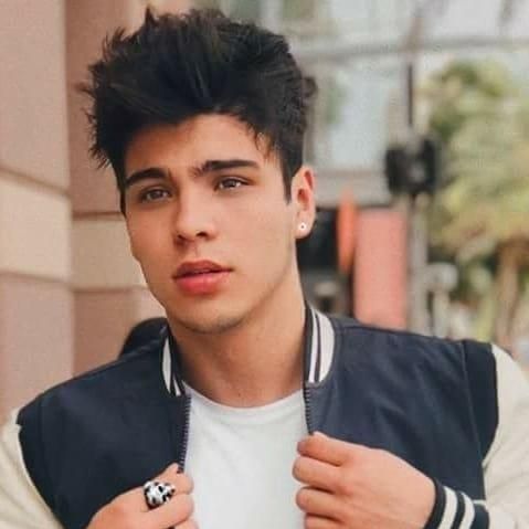 Photo of Sebastián Villalobos