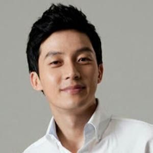 Photo of Heo Kyung-hwan
