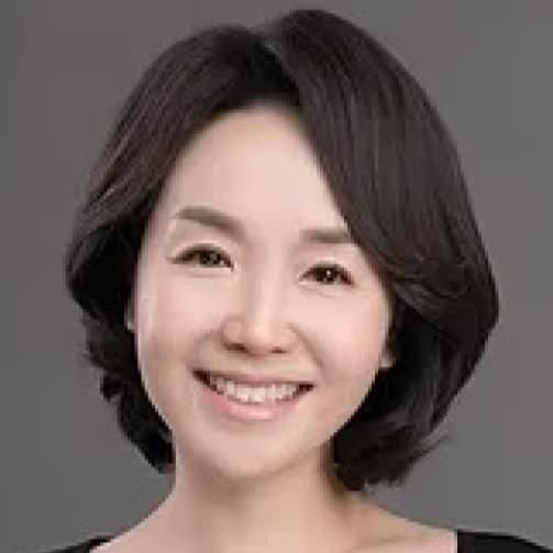 Photo of Jo Yoo-Jung