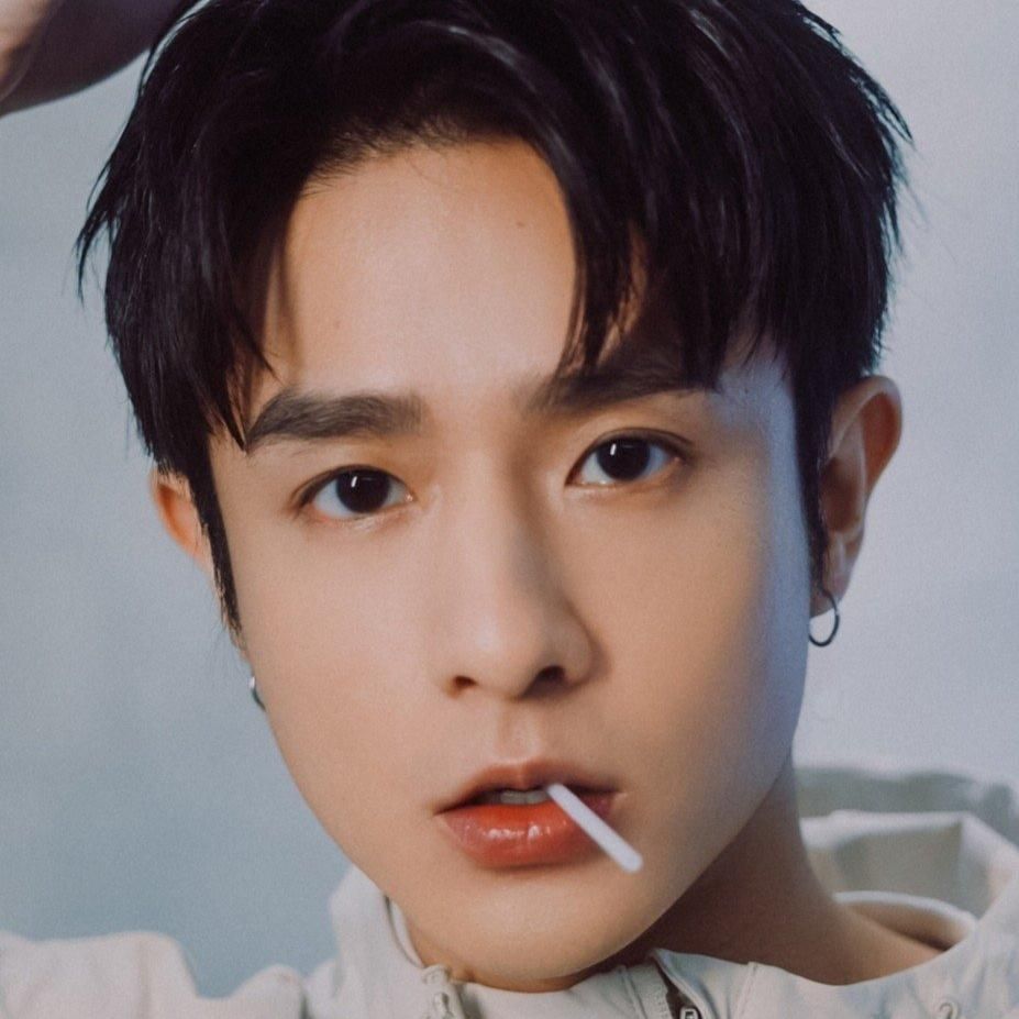 Photo of Huang Li Feng