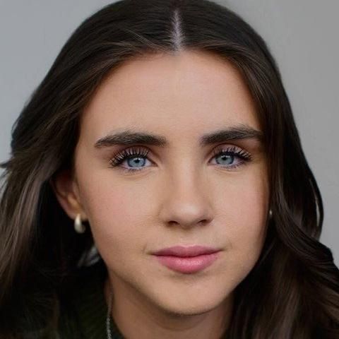 Photo of Amelia Flanagan