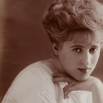 Photo of Jeanne Provost