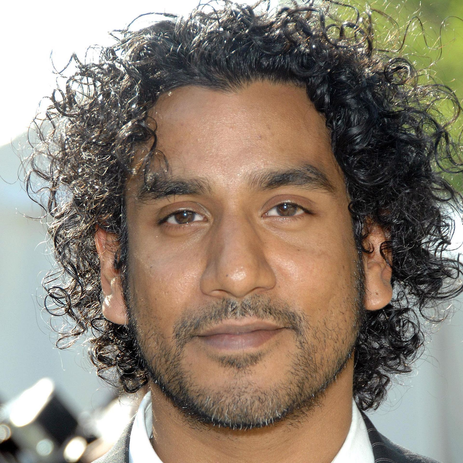 Photo of Naveen Andrews