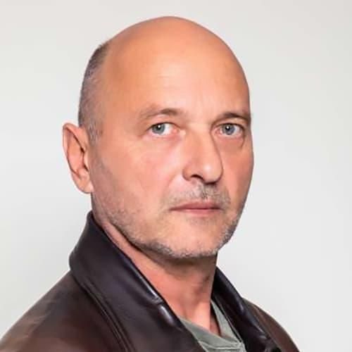 Photo of Dario Varga