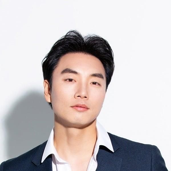 Photo of Sung Yeon Ho