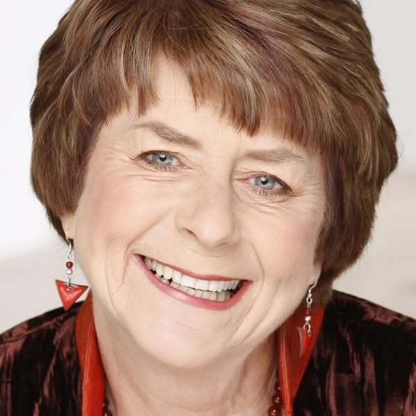 Photo of Pam Ayres