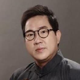 Photo of Er-Jin Liu