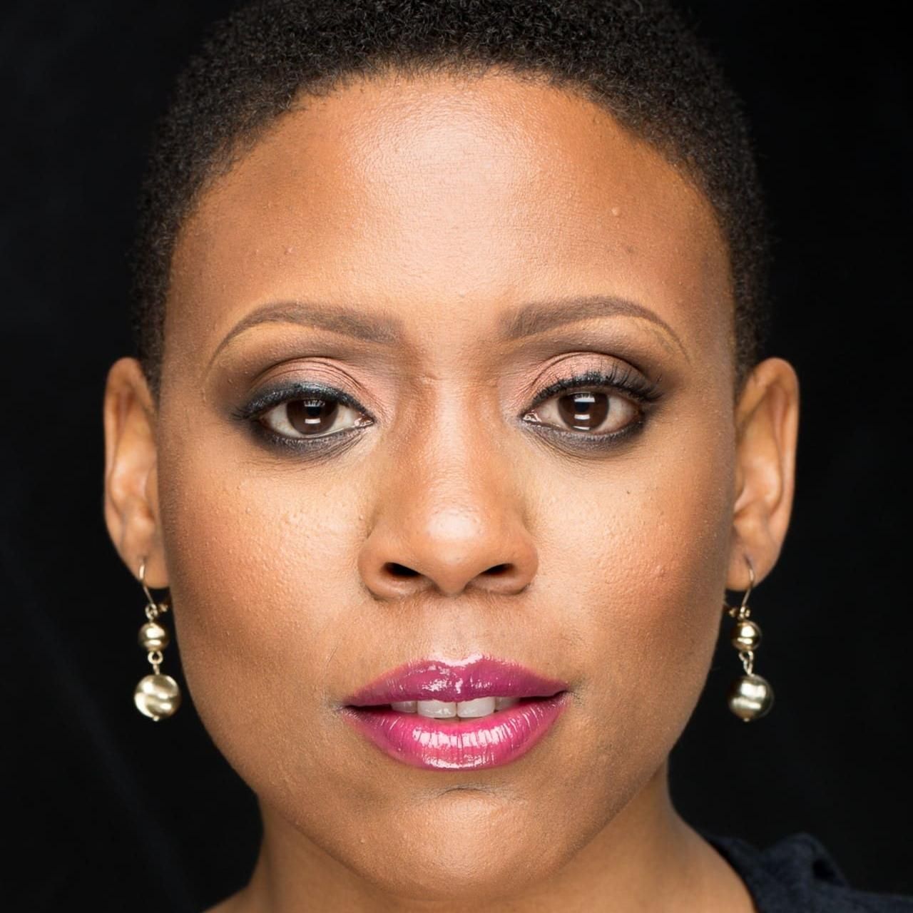 Photo of Lisa Strum