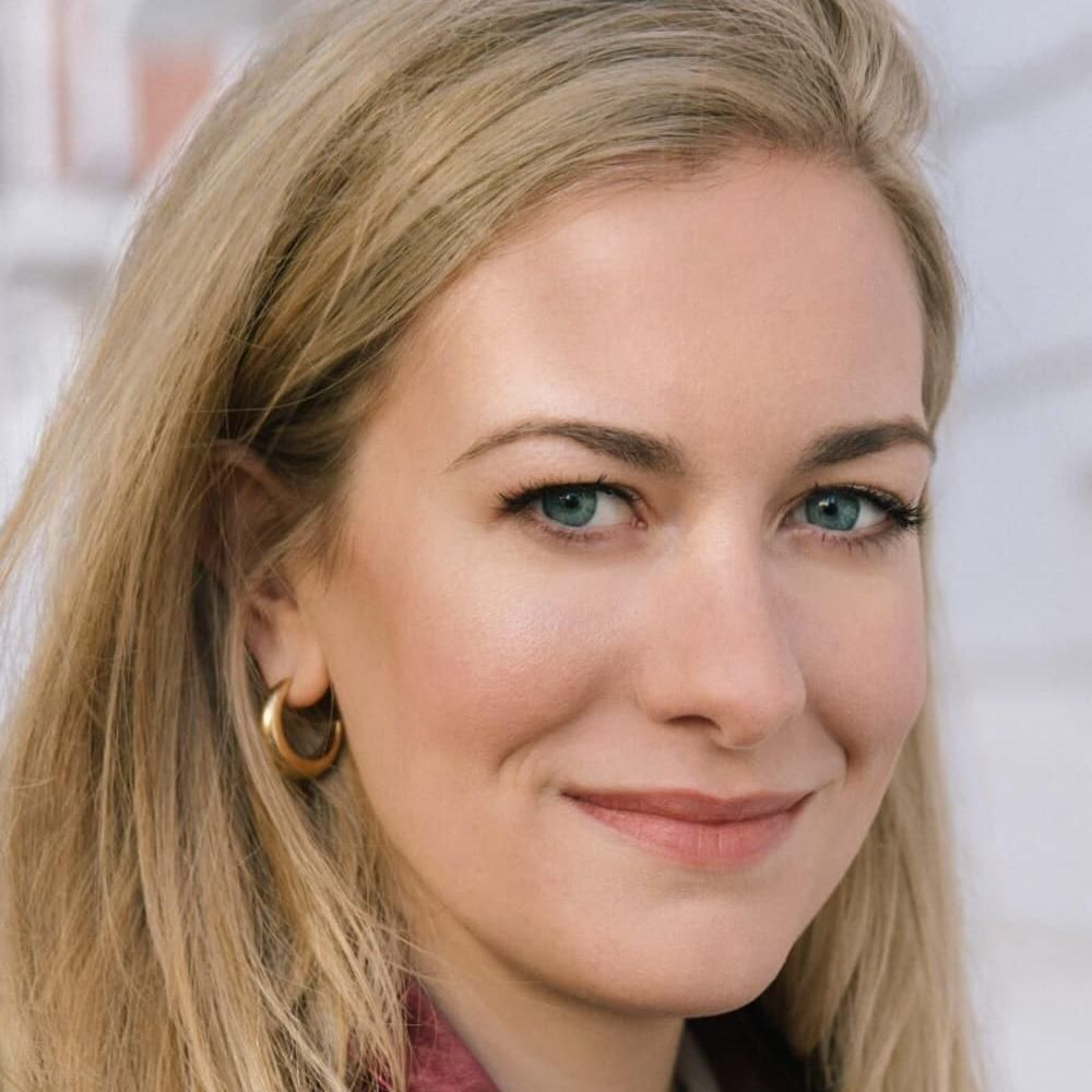 Photo of Lucy Fisher