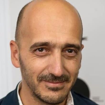 Photo of Éric Neveux