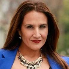 Photo of Claudia Pérez