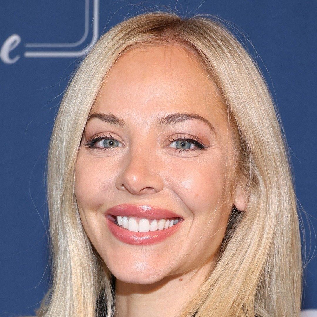 Photo of MacKenzie Porter