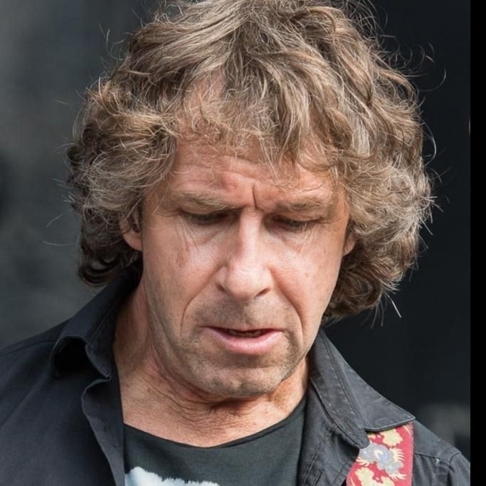 Photo of Pete Trewavas