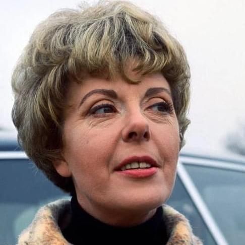 Photo of Pauline Jameson