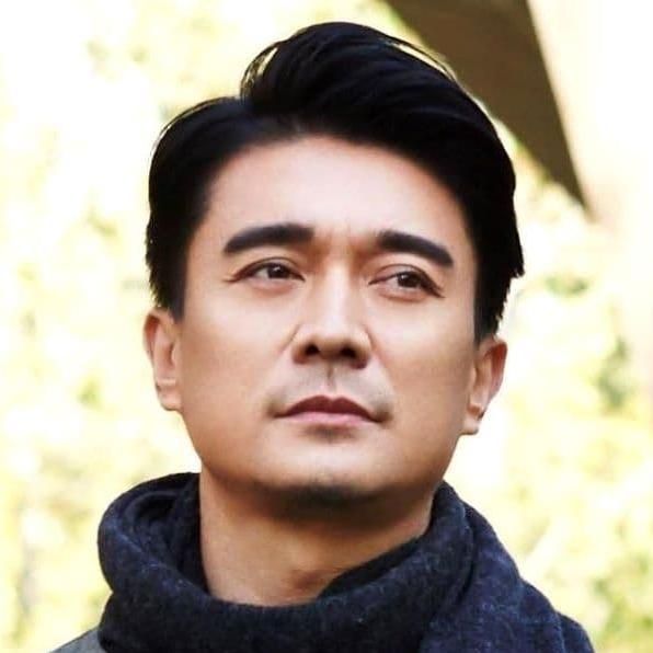 Photo of Mingjian Zhang