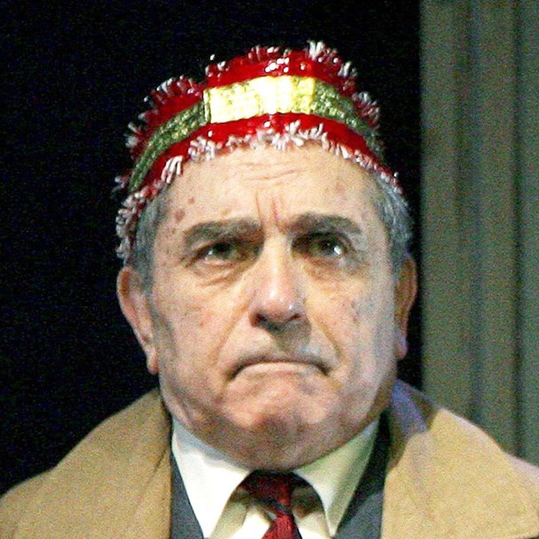 Photo of Henry Woolf