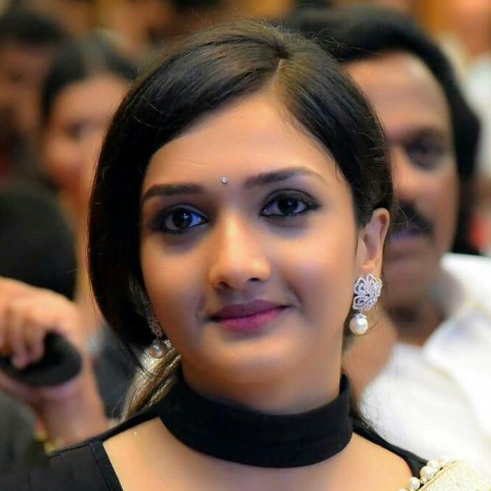 Photo of Surabhi Santosh