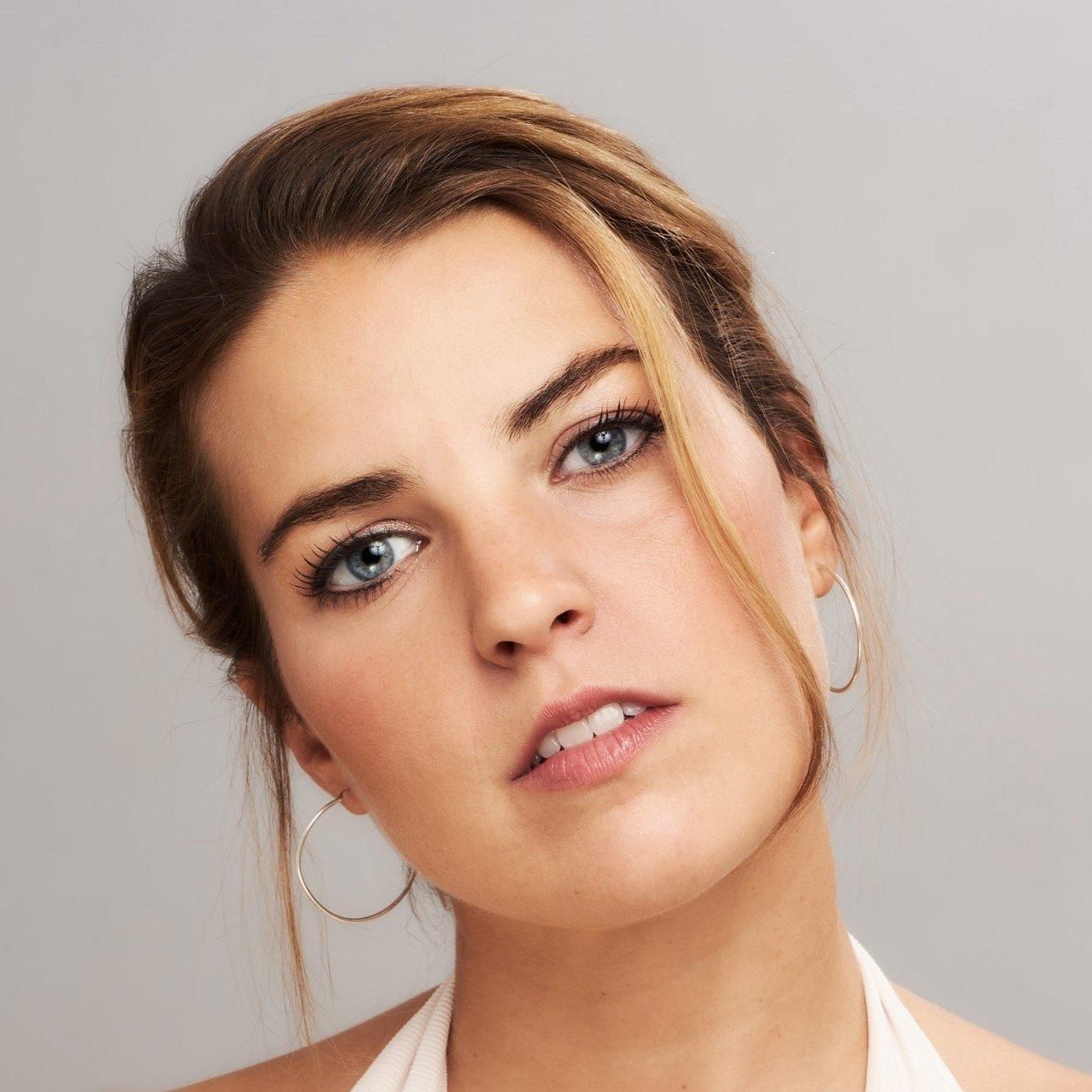 Photo of Julia Lara