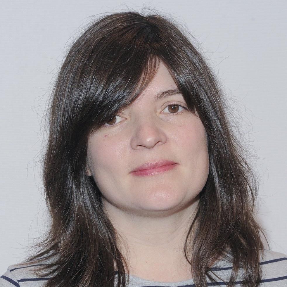 Photo of Laura Perlmutter