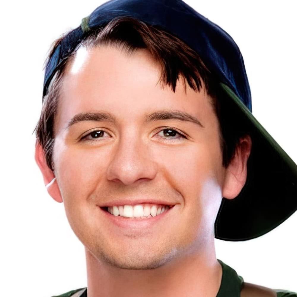 Photo of Zachary Mabry
