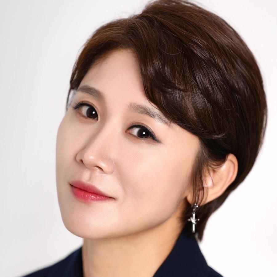 Photo of Yoo Yeon