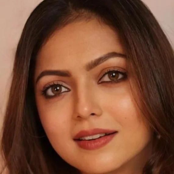 Photo of Drashti Dhami