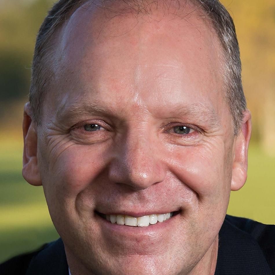 Photo of Andrew Russell