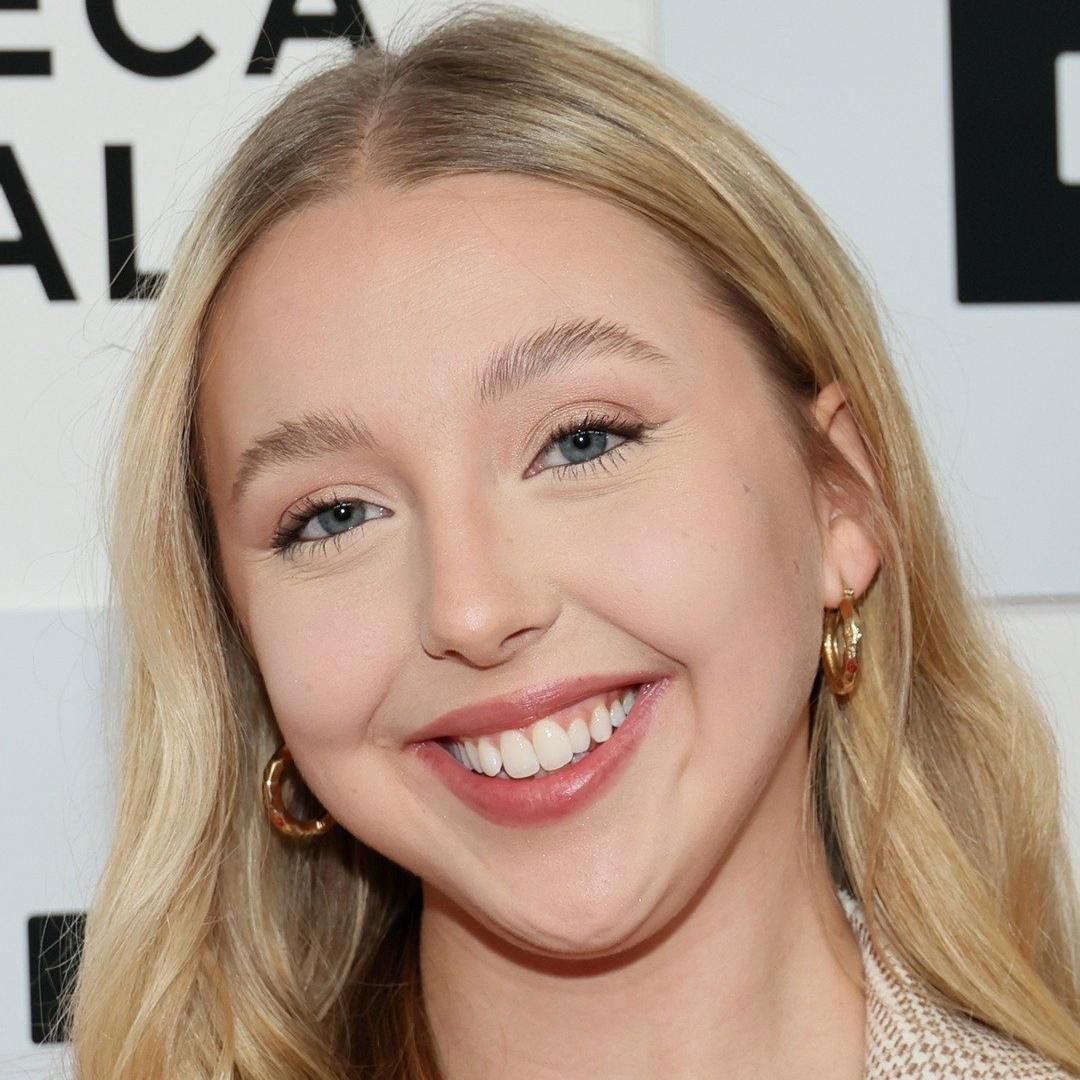 Photo of Lily Rosenthal