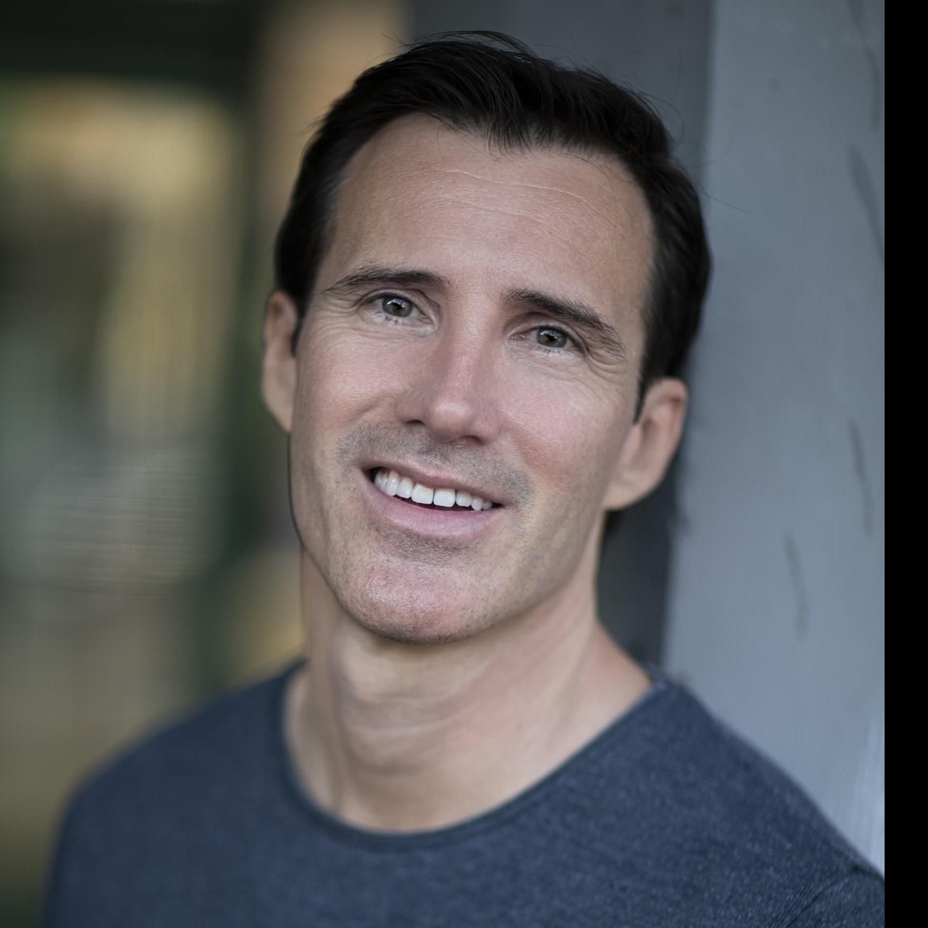 Photo of Eric Alexander