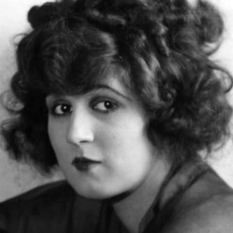Photo of Marion Aye
