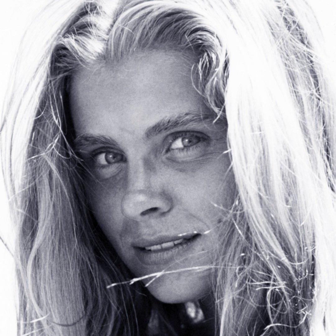 Photo of Taryn Power