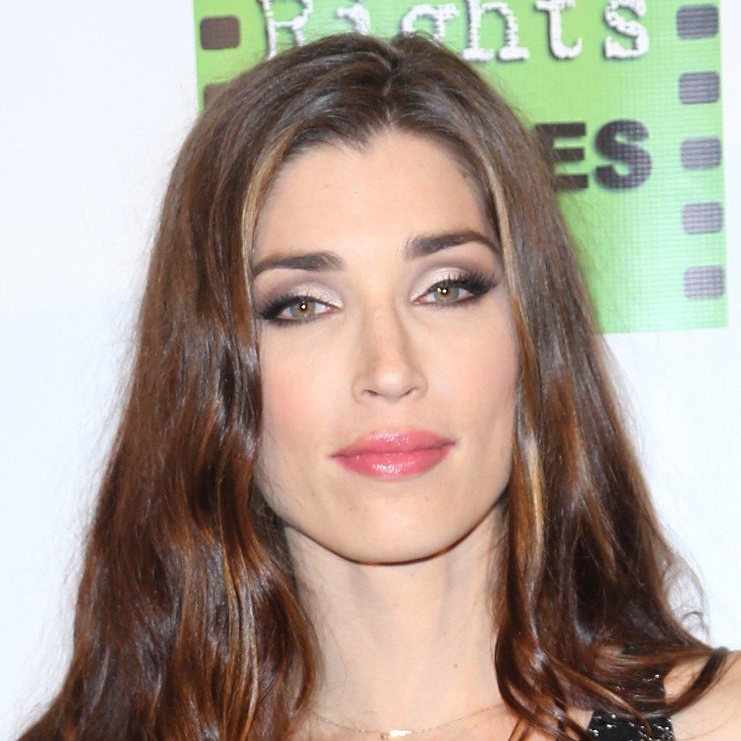 Photo of Annalaina Marks