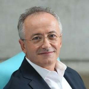 Photo of Andrew Denton