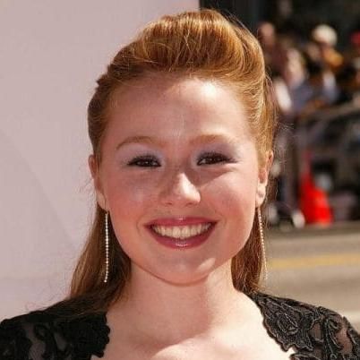 Photo of Andrea Avery