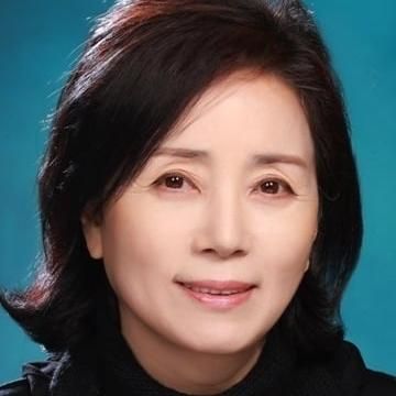 Photo of Kim Min-kyung