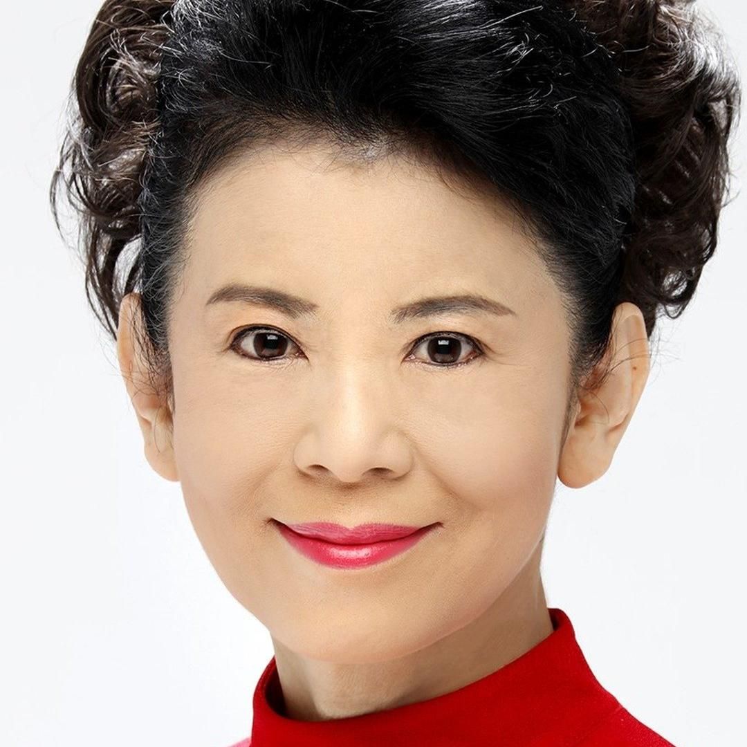 Photo of Tomoko Aihara