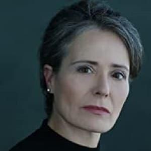 Photo of Lynsey Beauchamp