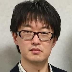 Photo of Eisaku Kawanami