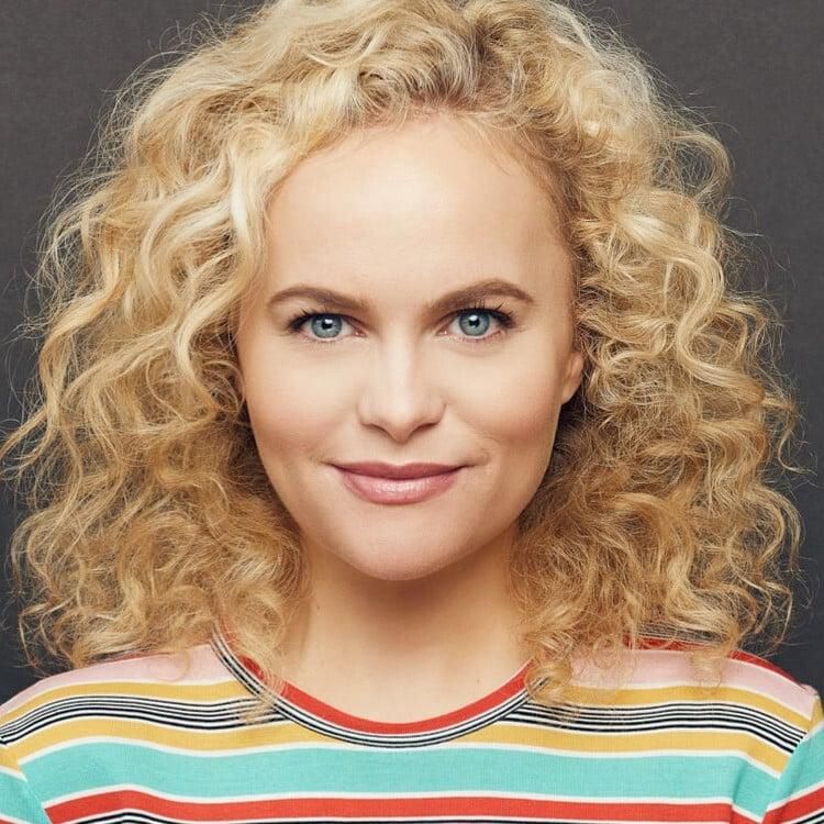 Photo of Amanda Jane Cooper