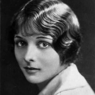 Photo of Gillian Lind