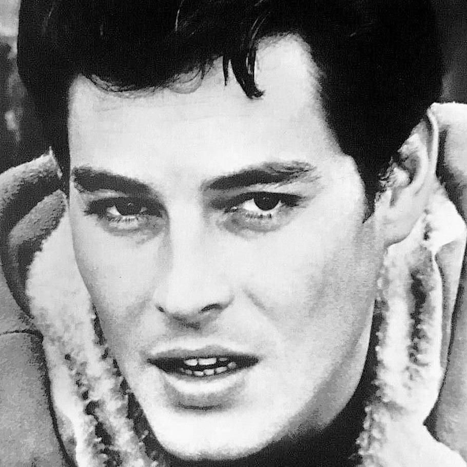 Photo of Fred Williams